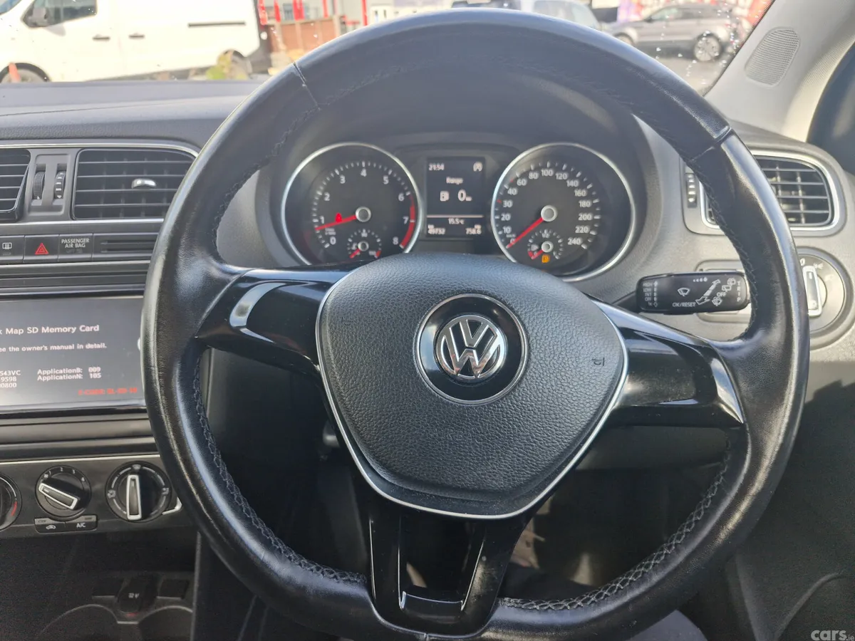 Volkswagen Polo Hatchback, Petrol, 2016, White
