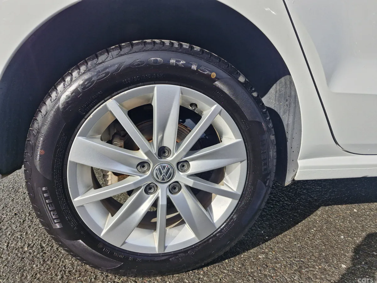 Volkswagen Polo Hatchback, Petrol, 2016, White