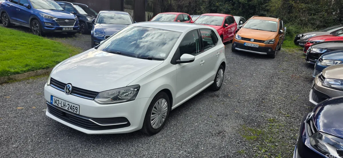 Volkswagen Polo Hatchback, Petrol, 2014, White