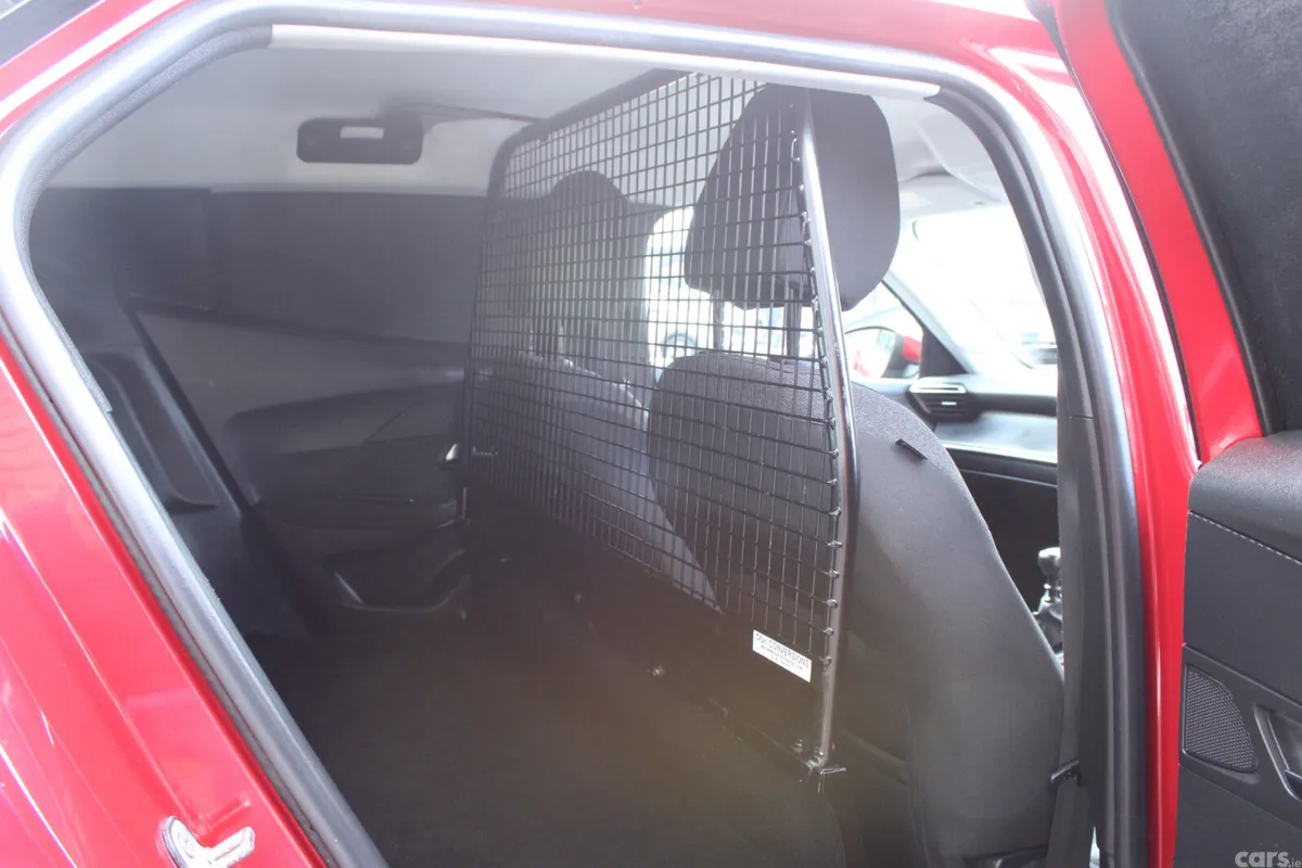 Peugeot 2008 Van, Diesel, 2022, Red