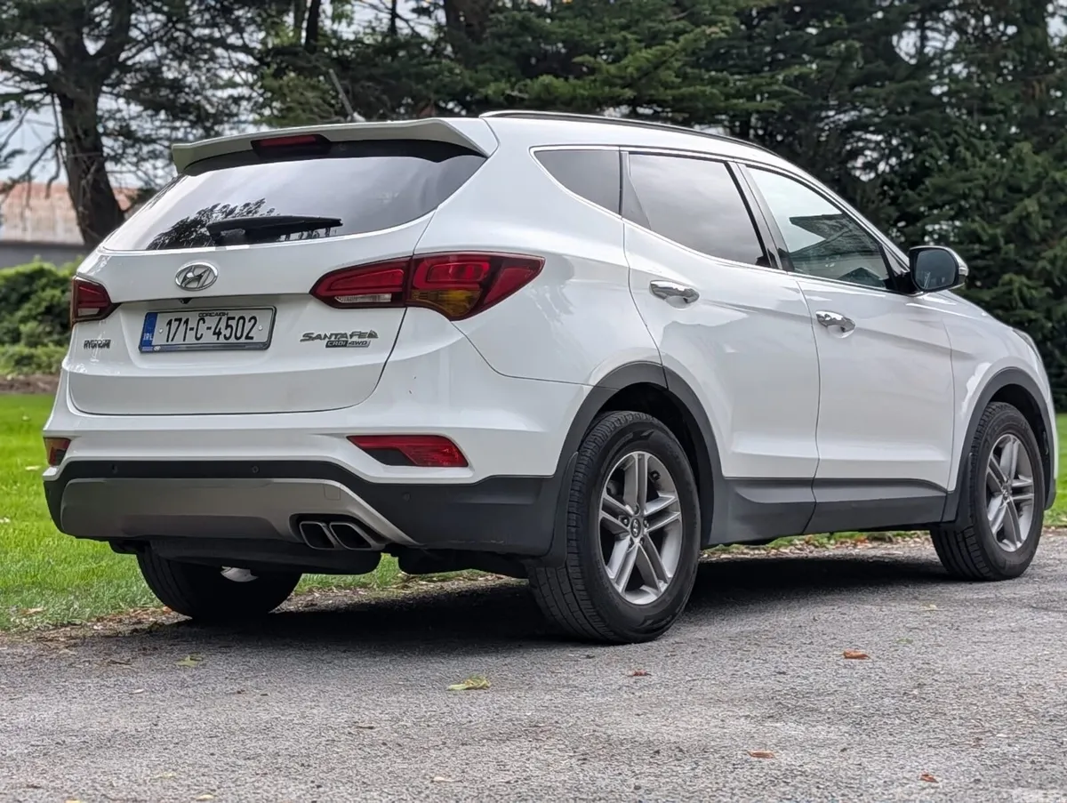 Hyundai Santa Fe SUV, Diesel, 2017, White