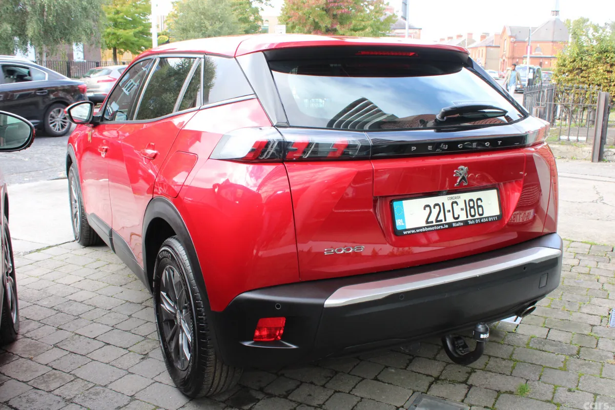 Peugeot 2008 Van, Diesel, 2022, Red