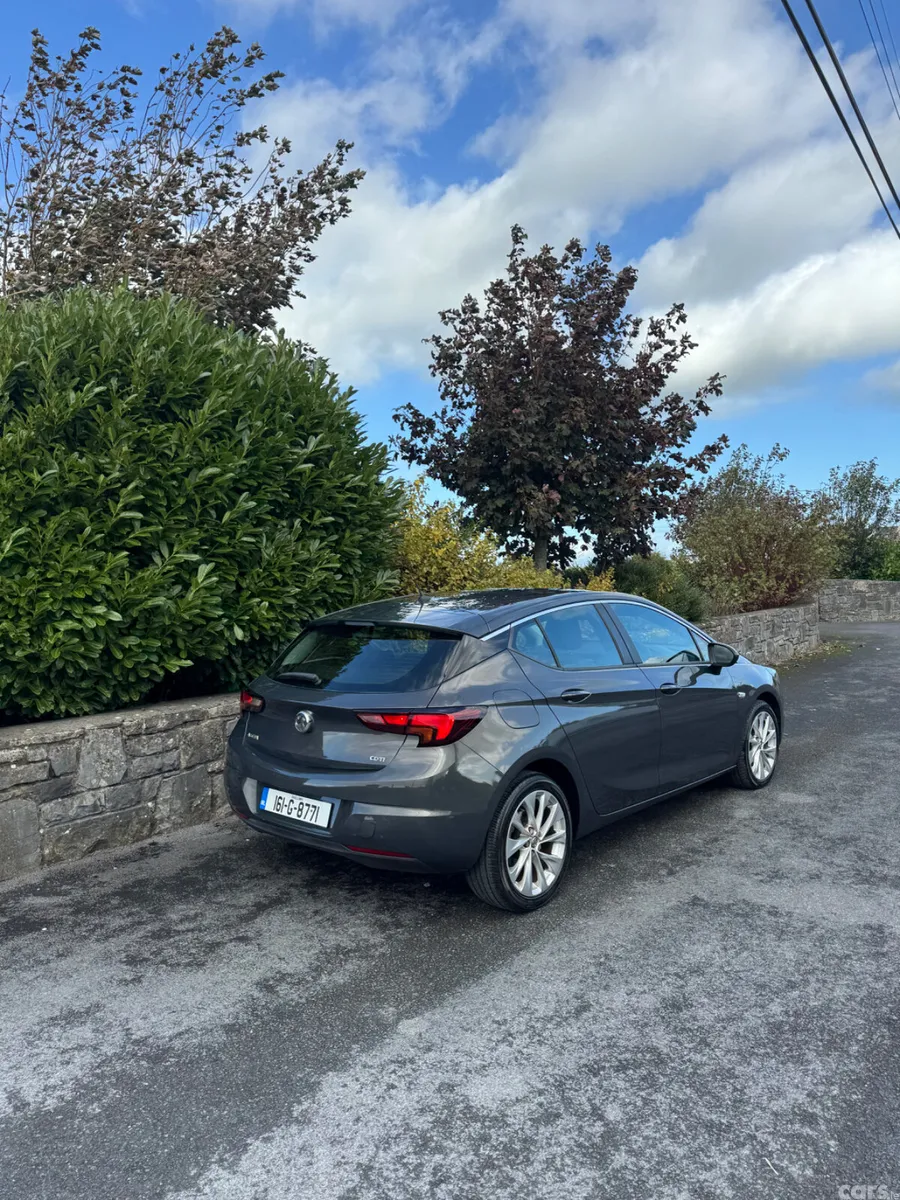 Vauxhall Astra Hatchback, Diesel, 2016, Grey