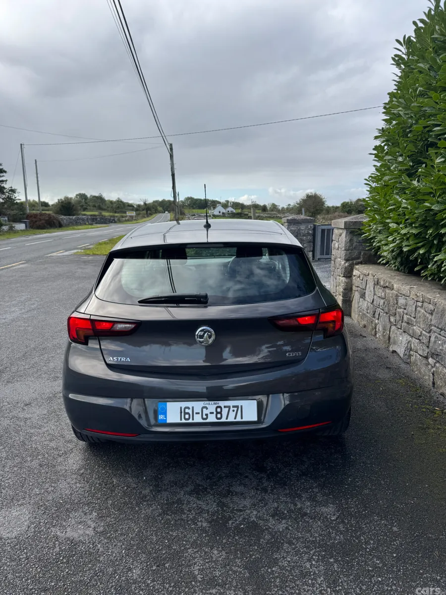 Vauxhall Astra Hatchback, Diesel, 2016, Grey