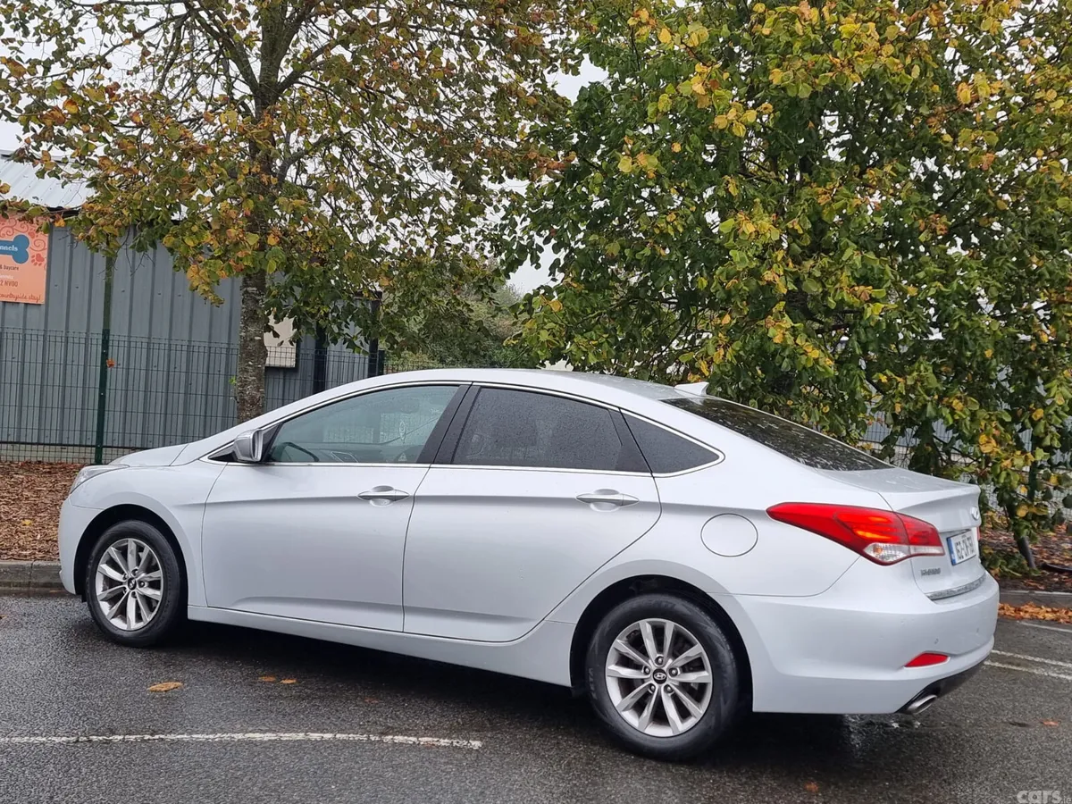 Hyundai i40 Saloon, Diesel, 2016, Silver