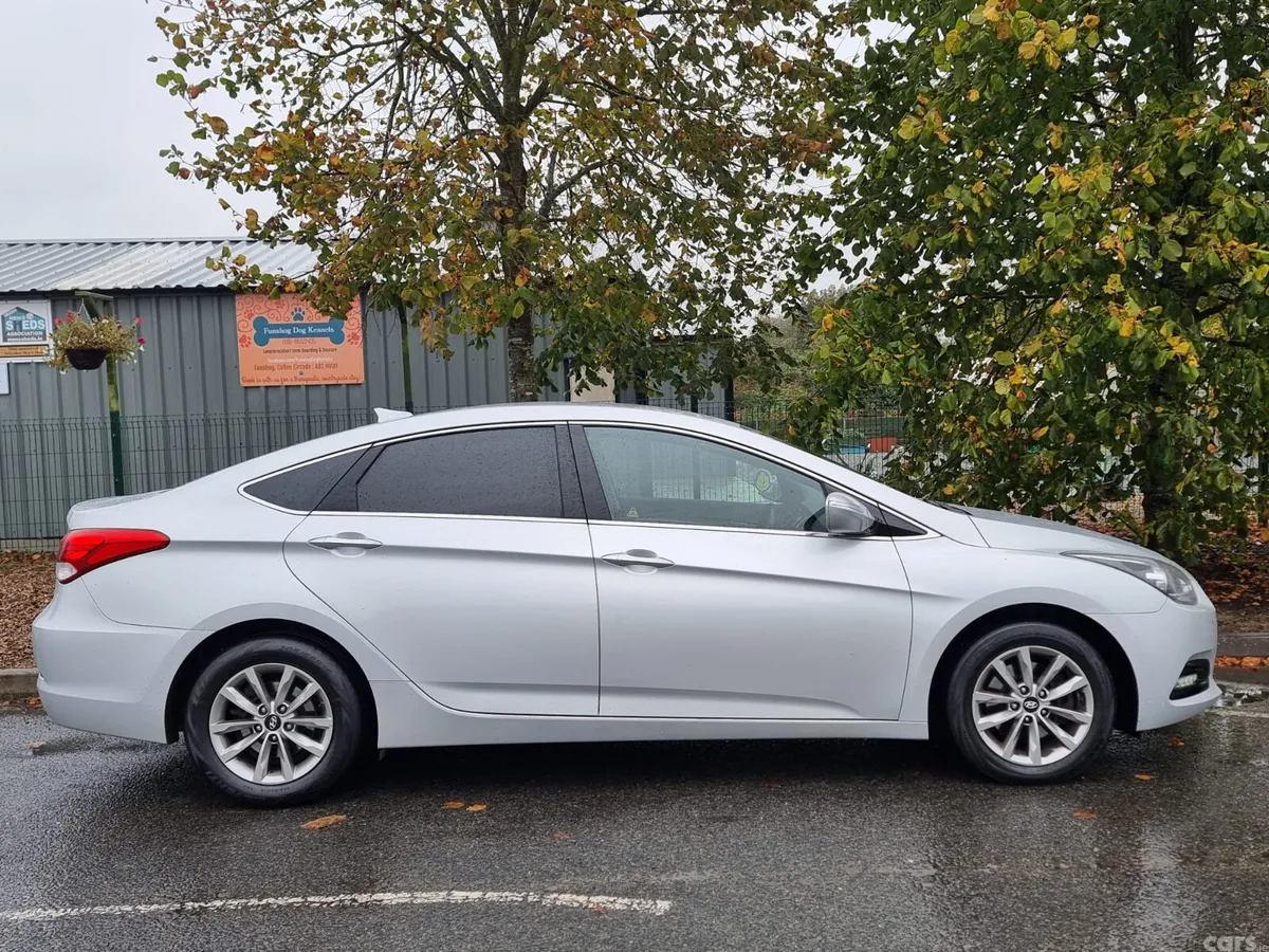 Hyundai i40 Saloon, Diesel, 2016, Silver