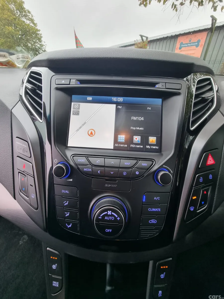 Hyundai i40 Saloon, Diesel, 2016, Silver