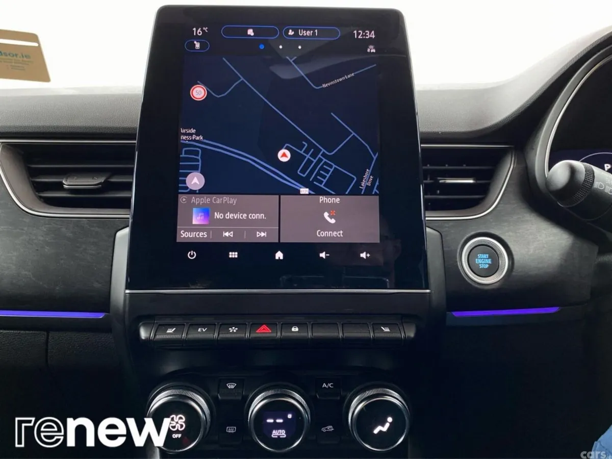 Renault Arkana Hatchback, Petrol Hybrid, 2025, Red