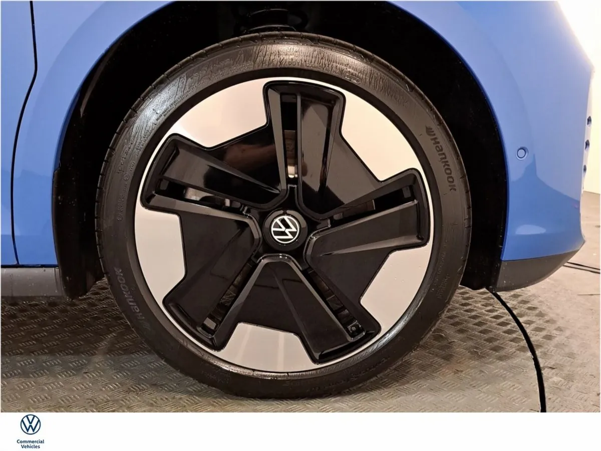Volkswagen ID.Buzz MPV, Electric, 2026, Blue