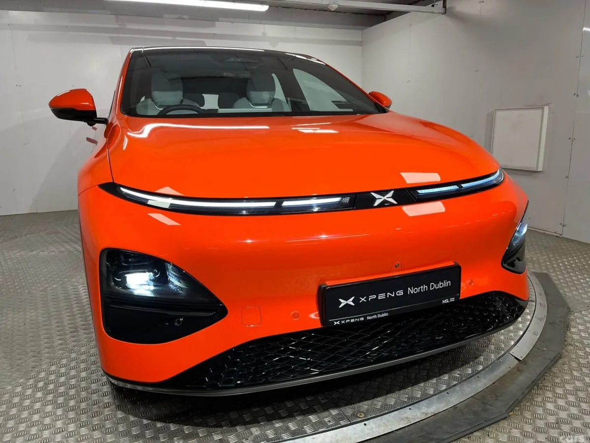 XPeng G6 Hatchback, Electric, 2025, Orange