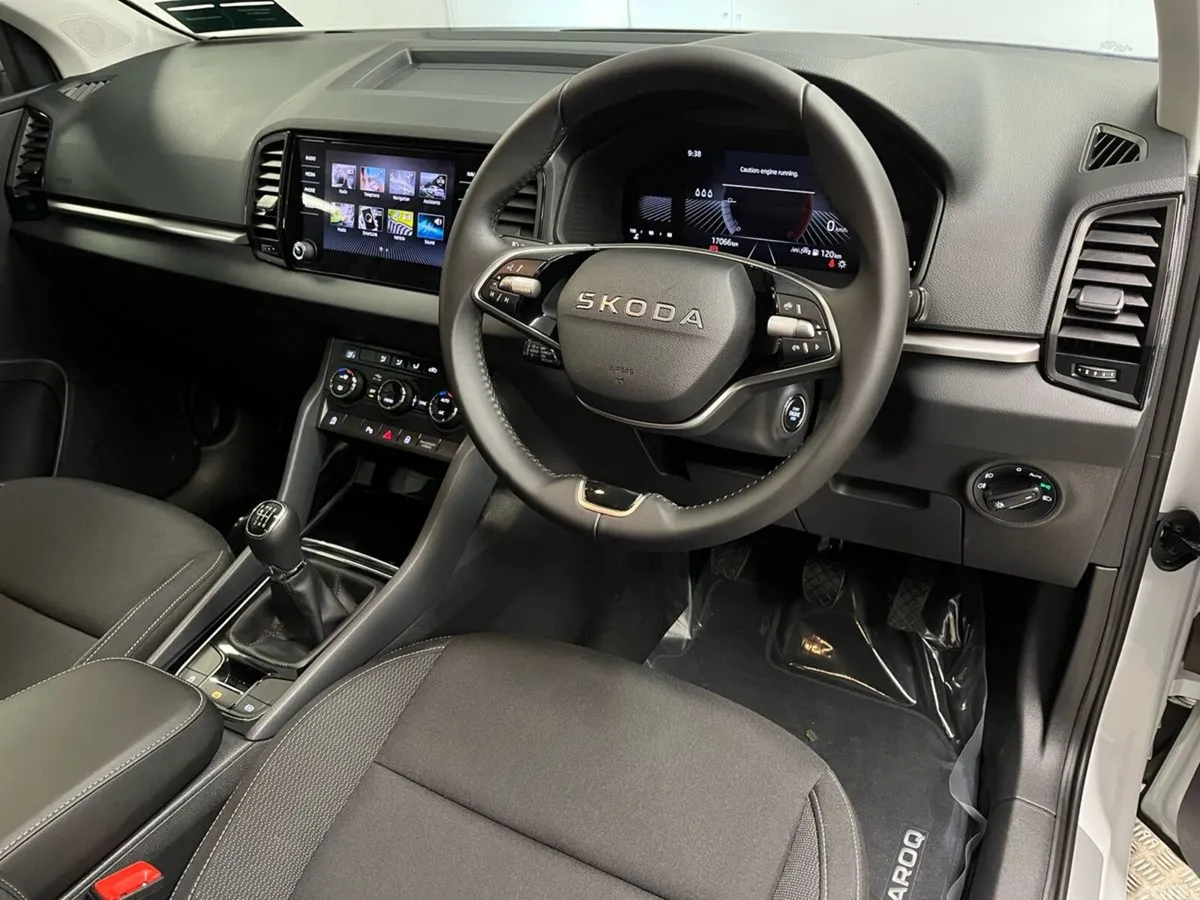 Skoda Karoq SUV, Diesel, 2026, White