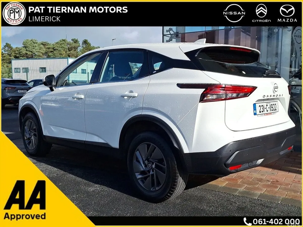 Nissan Qashqai Hatchback, Petrol, 2023, White