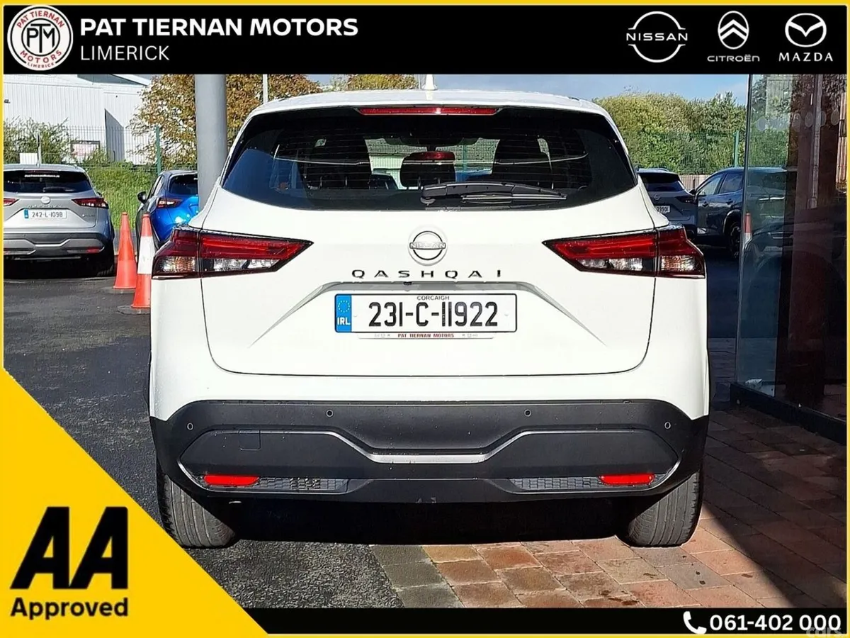 Nissan Qashqai Hatchback, Petrol, 2023, White