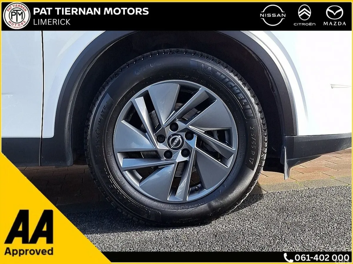 Nissan Qashqai Hatchback, Petrol, 2023, White
