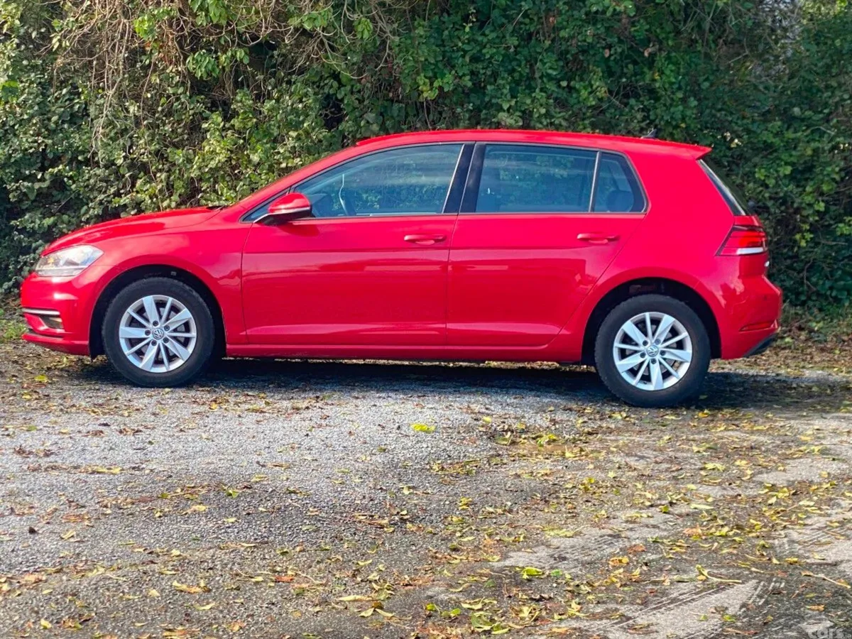 Volkswagen Golf Hatchback, Petrol, 2019, Red