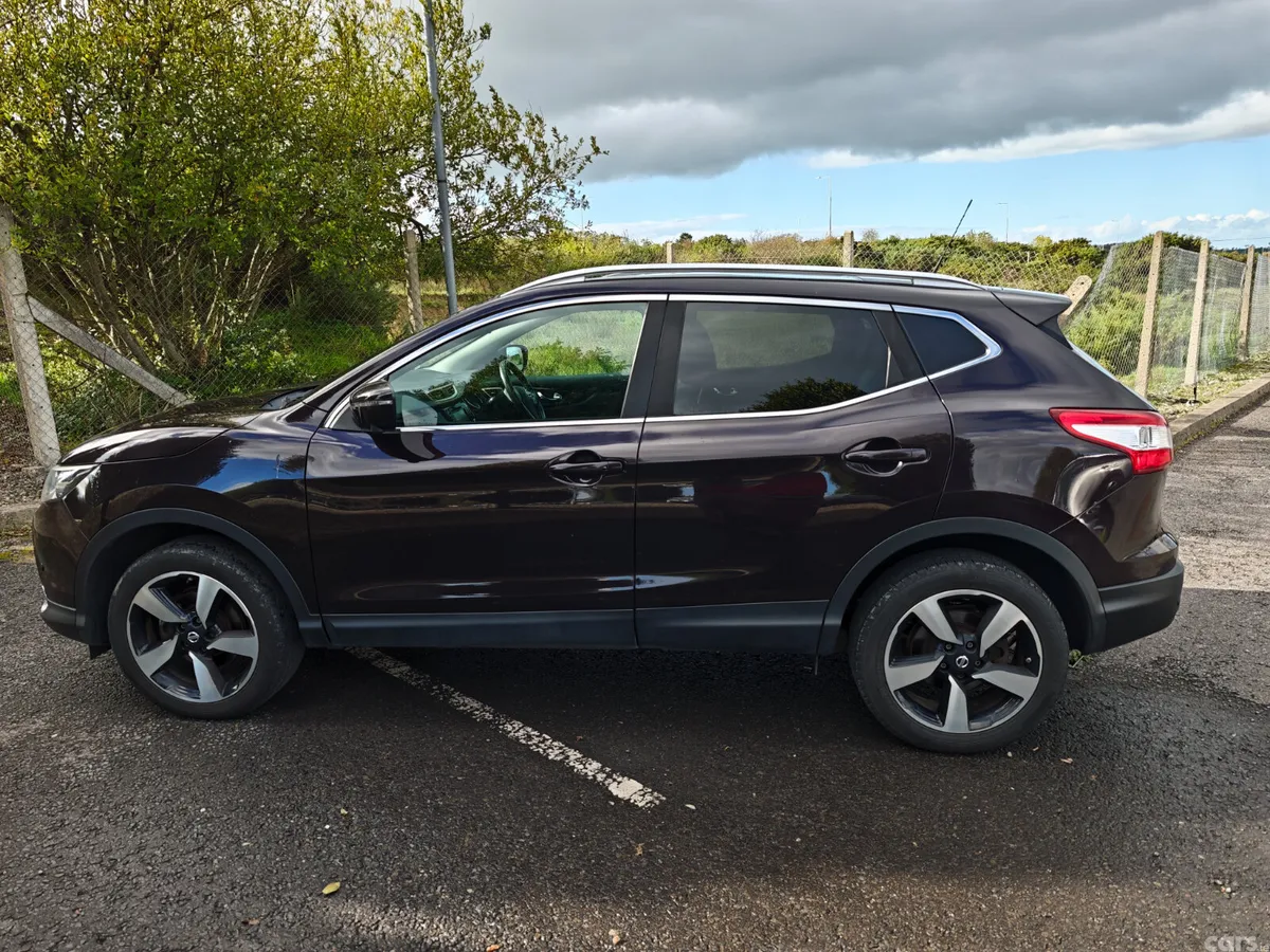 Nissan Qashqai Hatchback, Diesel, 2016, Black