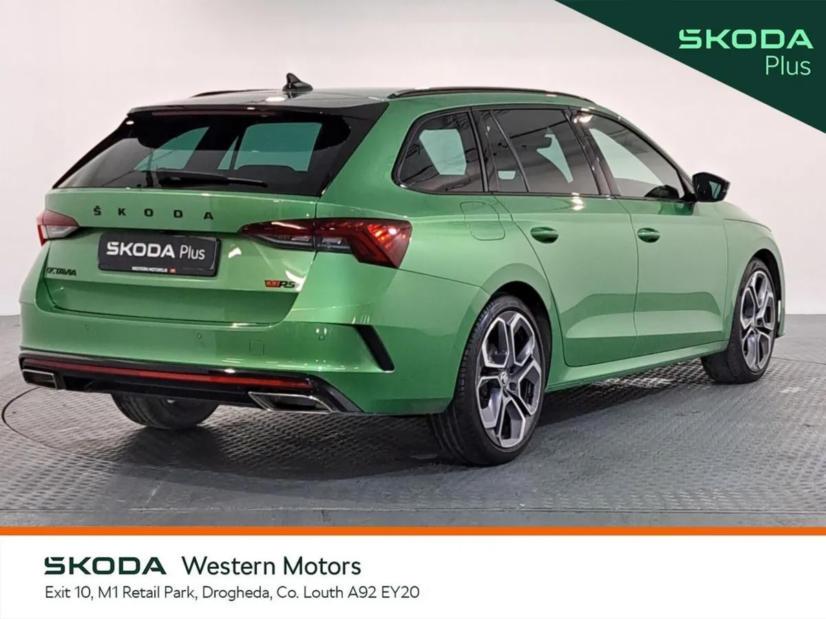 Skoda Octavia Estate, Diesel, 2024, Green