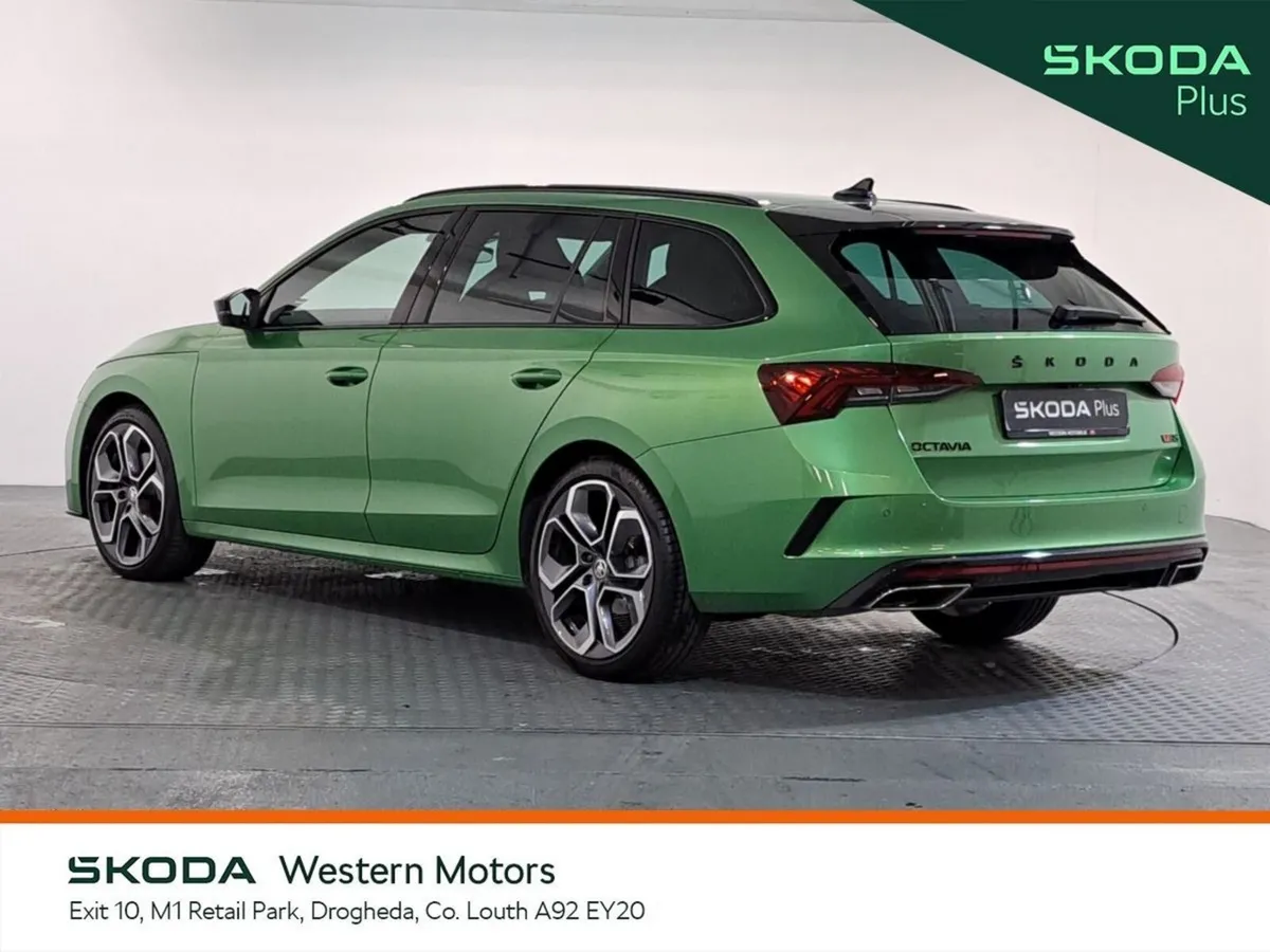 Skoda Octavia Estate, Diesel, 2024, Green