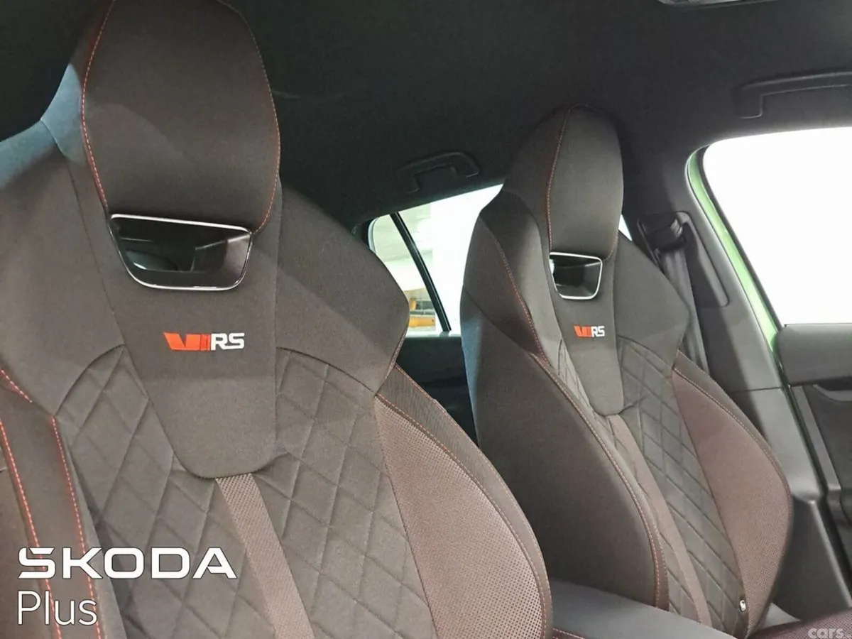 Skoda Octavia Estate, Diesel, 2024, Green