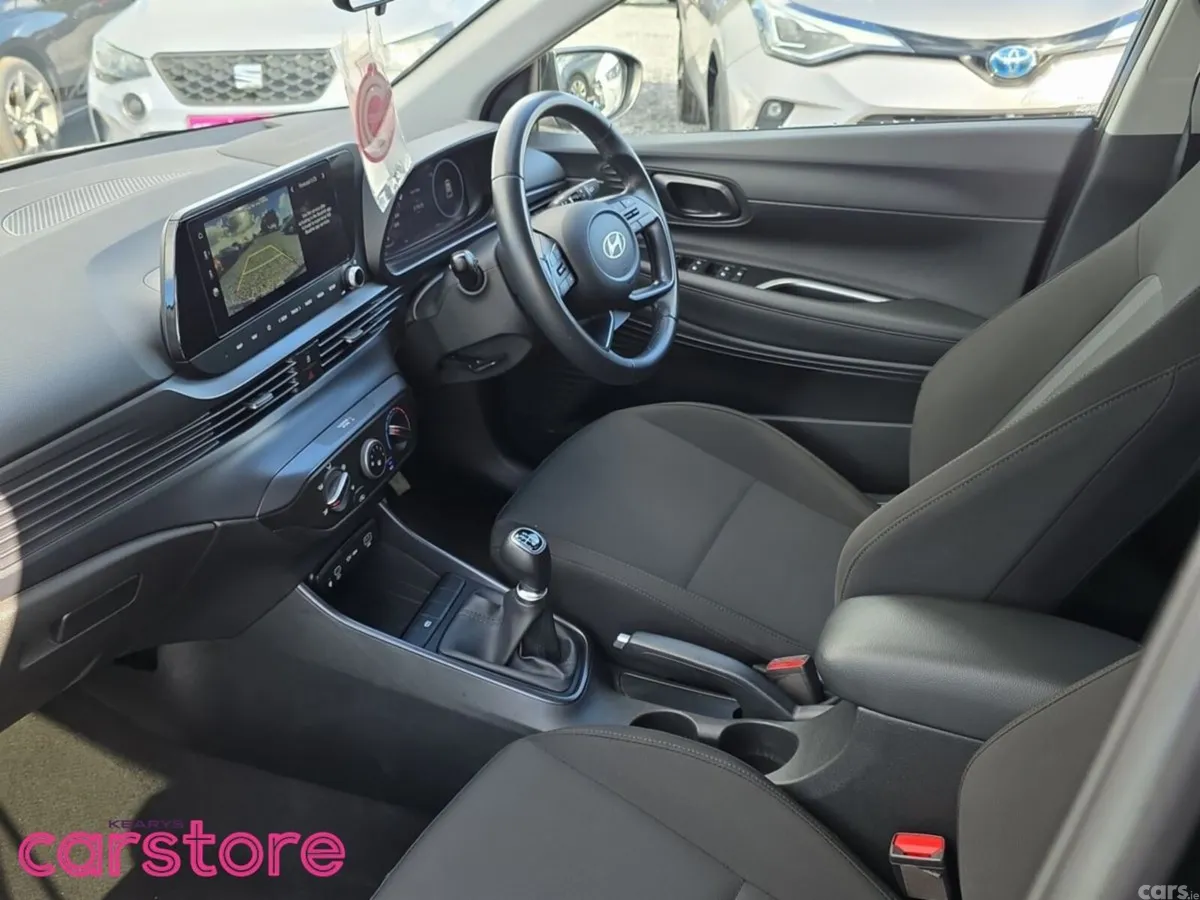 Hyundai i20 Hatchback, Petrol, 2024, Black