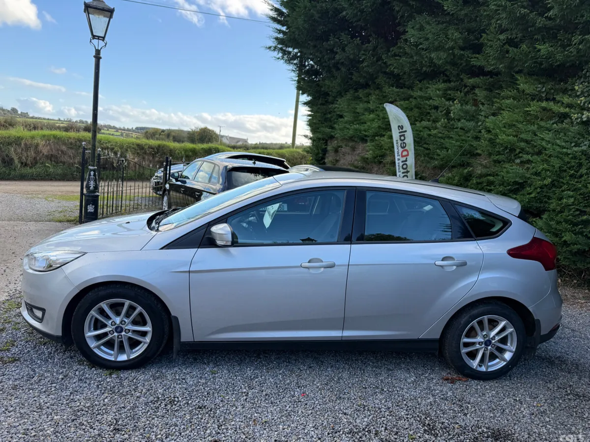 Ford Focus Hatchback, Diesel, 2017, Grey