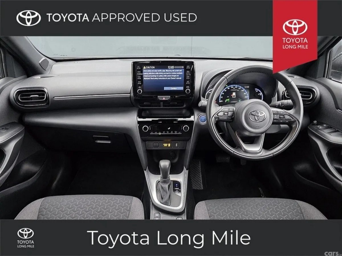 Toyota Yaris Cross SUV, Petrol Hybrid, 2024, Bronze