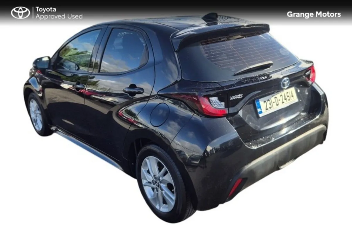 Toyota Yaris Hatchback, Petrol Hybrid, 2023, Black