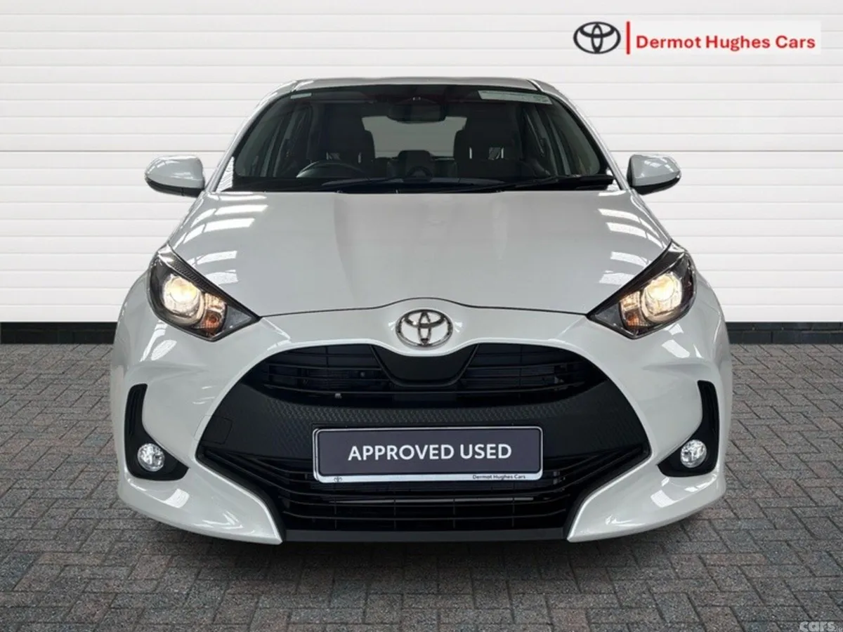 Toyota Yaris Hatchback, Petrol Hybrid, 2026, White