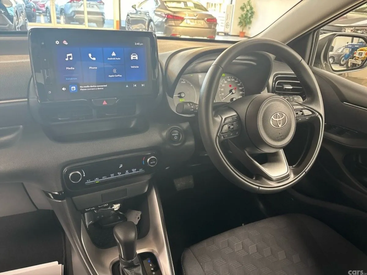 Toyota Yaris Hatchback, Petrol Hybrid, 2026, White