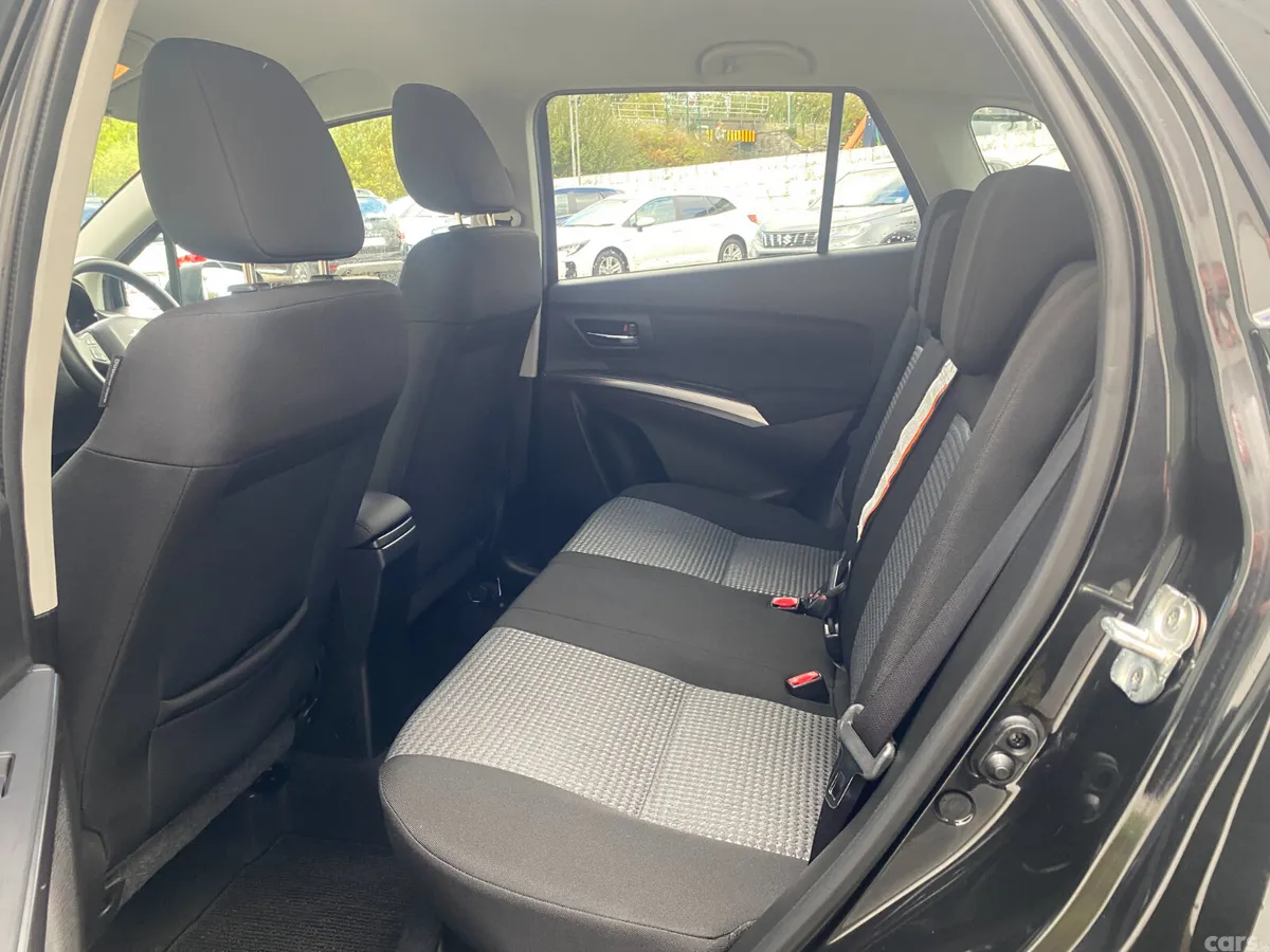 Suzuki SX4 Hatchback, Petrol, 2023, Black