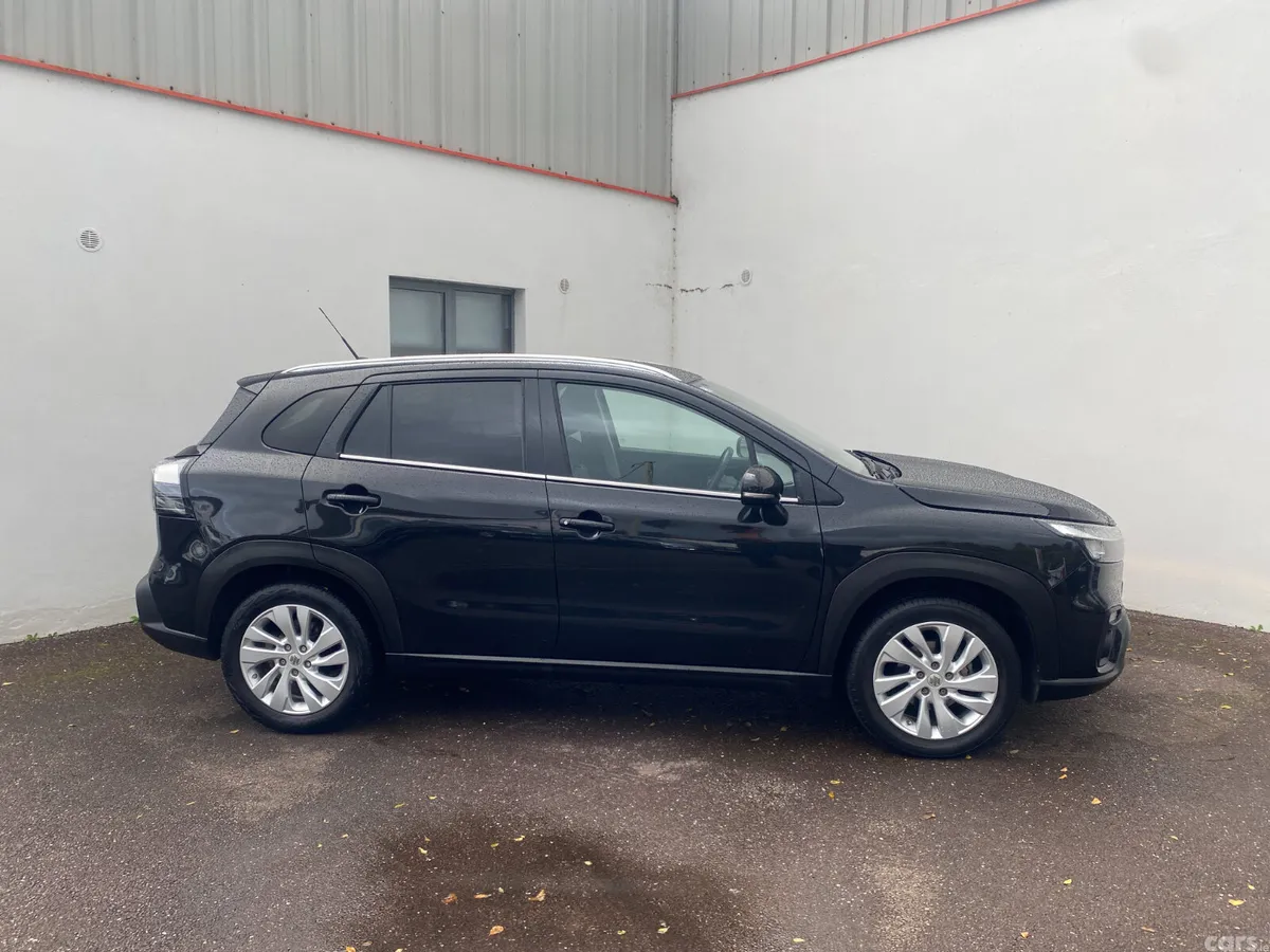 Suzuki SX4 Hatchback, Petrol, 2023, Black