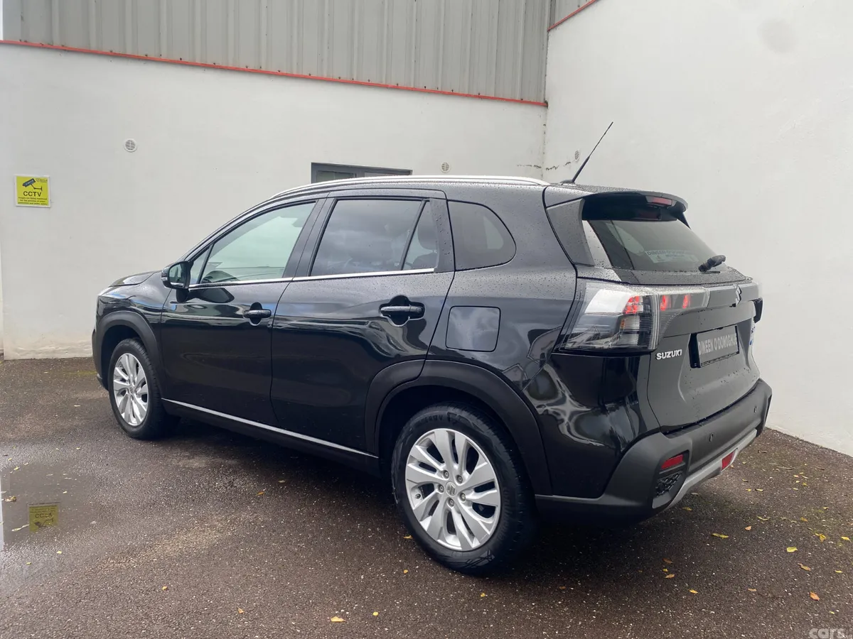 Suzuki SX4 Hatchback, Petrol, 2023, Black