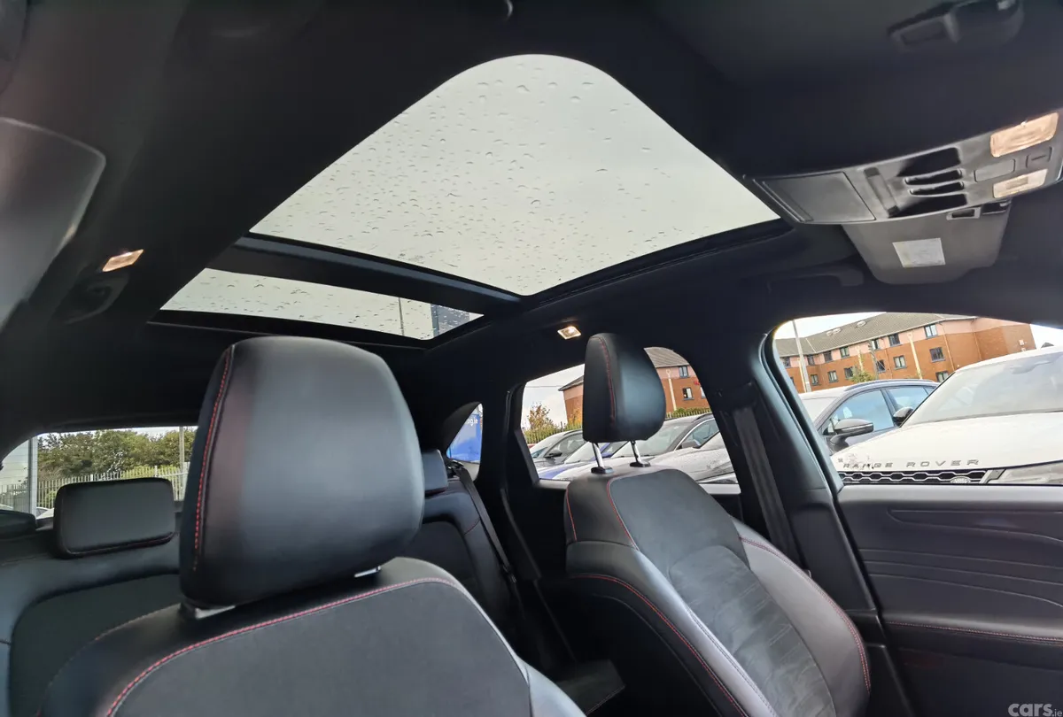 Ford Kuga SUV, Petrol Plug-in Hybrid, 2023, Black