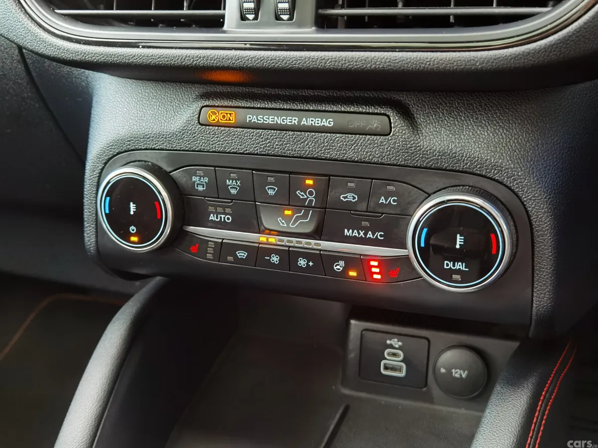 Ford Kuga SUV, Petrol Plug-in Hybrid, 2023, Black