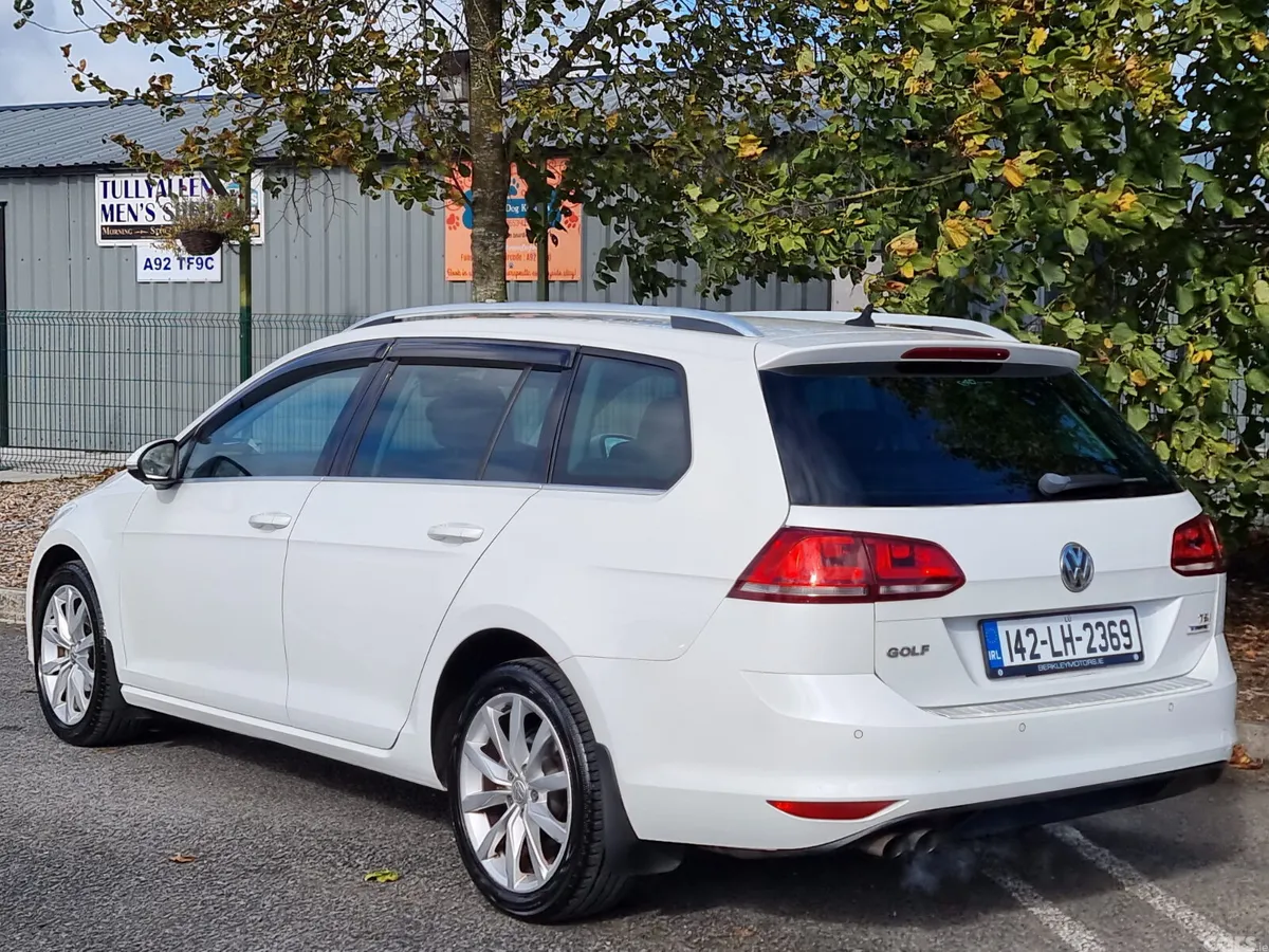 Volkswagen Golf Estate, Petrol, 2014, White