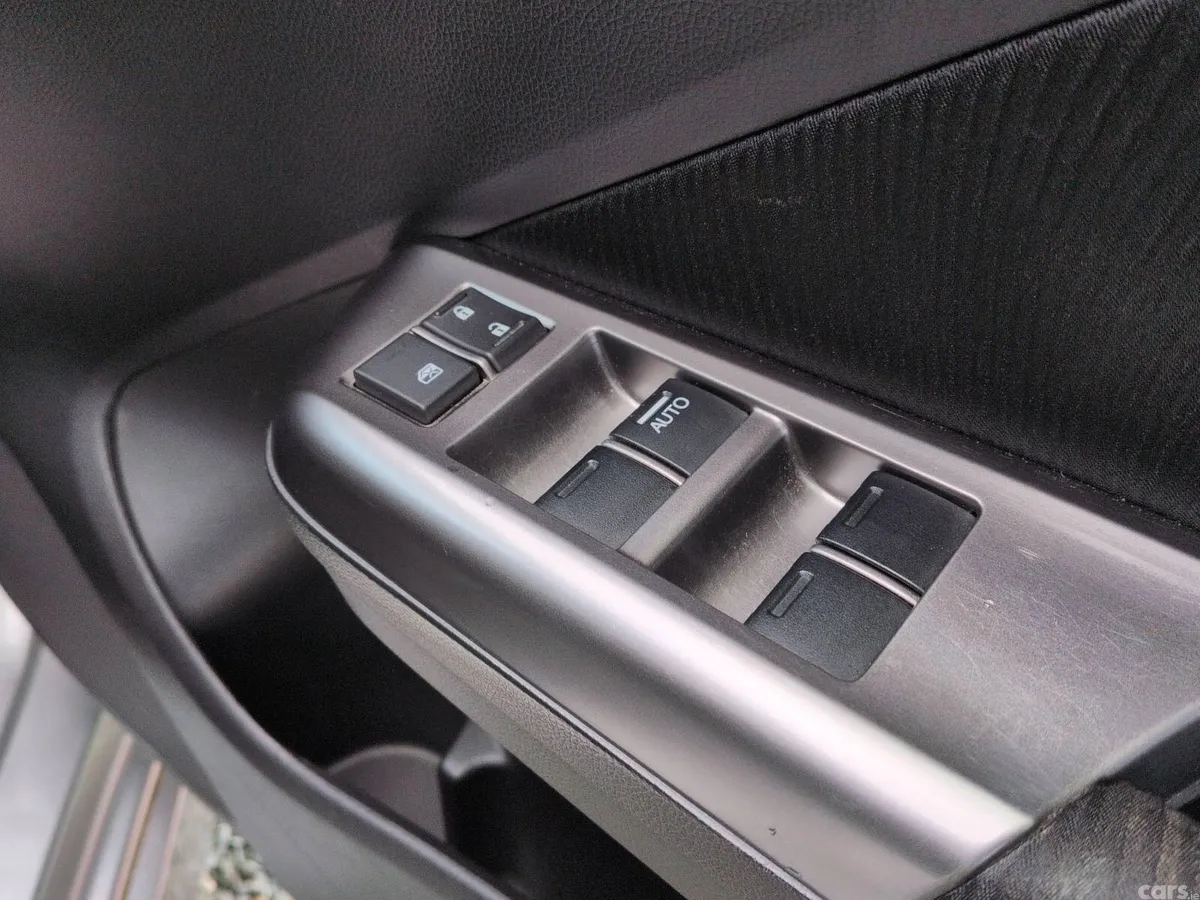 Honda Grace Saloon, Petrol Hybrid, 2015, Silver