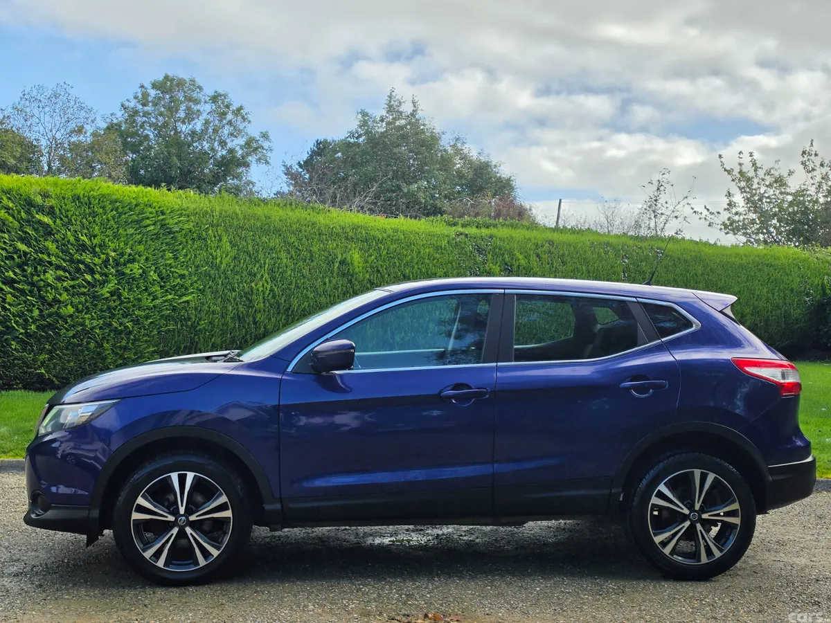 Nissan Qashqai Hatchback, Diesel, 2016, Blue