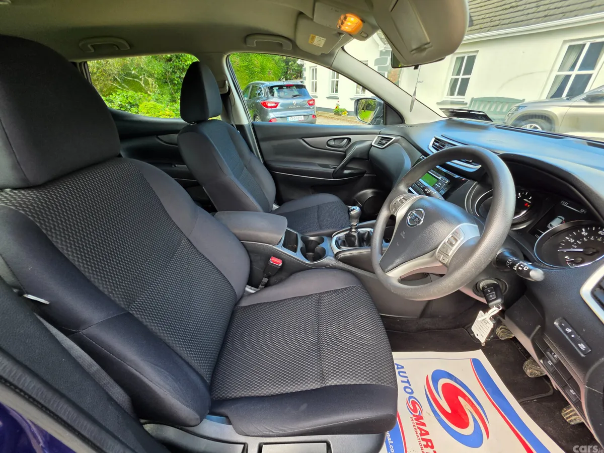 Nissan Qashqai Hatchback, Diesel, 2016, Blue