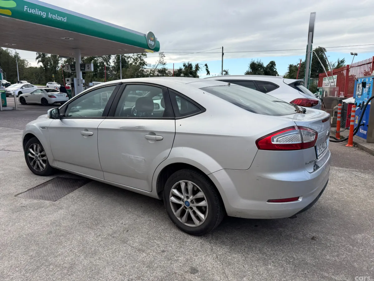 Ford Mondeo Hatchback, Diesel, 2011, Silver