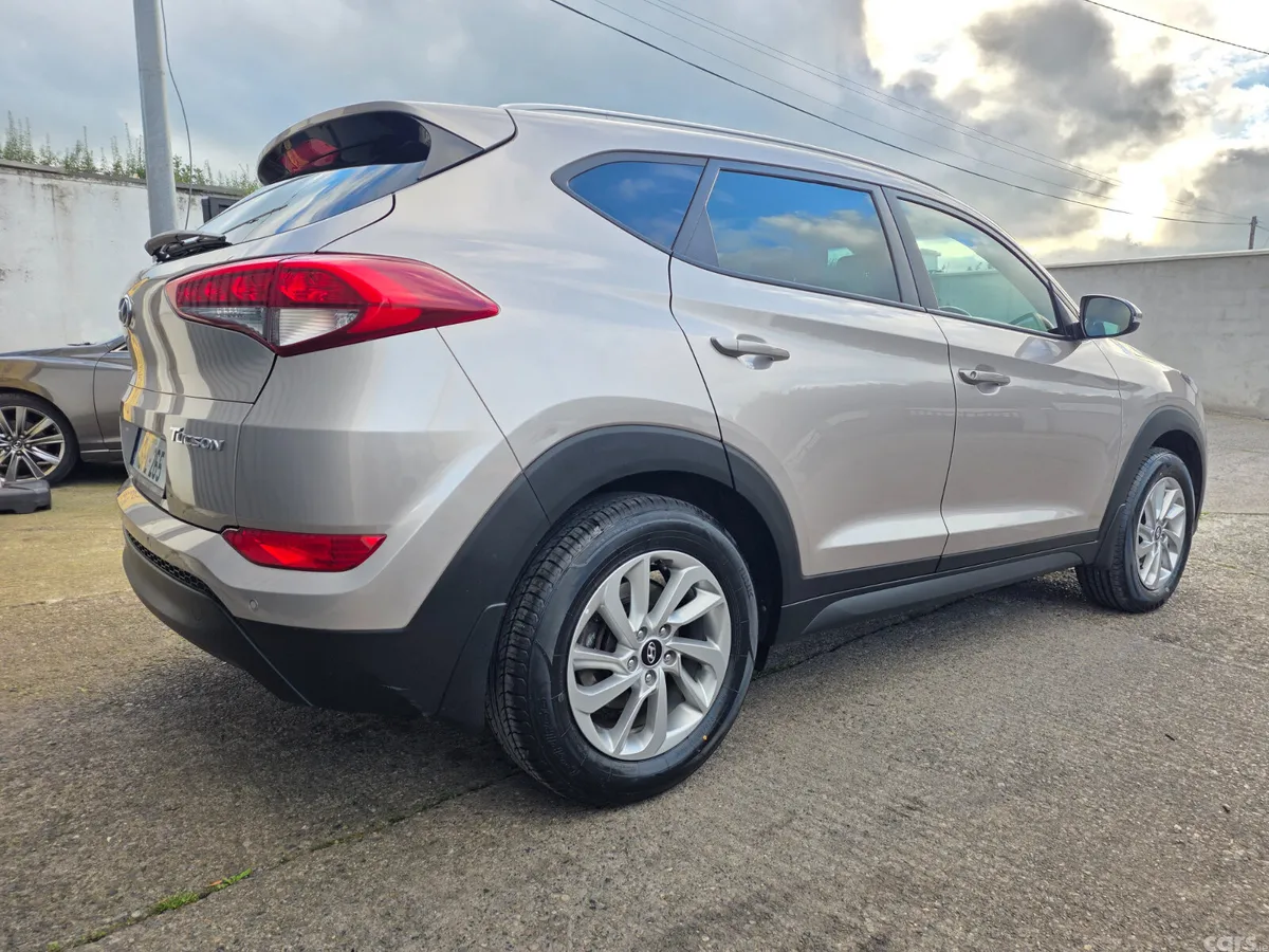 Hyundai Tucson SUV, Diesel, 2016, White