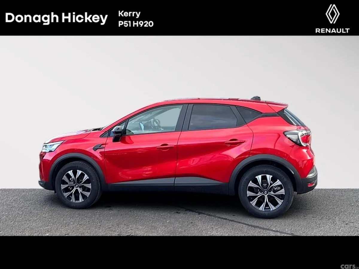 Renault Captur SUV, Petrol, 2026, Red