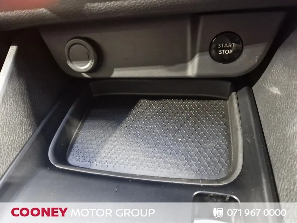 Nissan Qashqai SUV, Petrol Hybrid, 2027, Grey