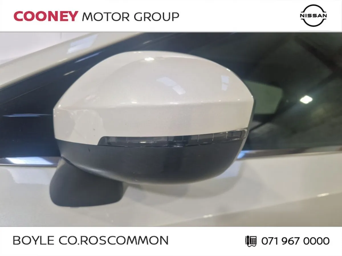 Nissan Qashqai MPV, Petrol, 2022, White