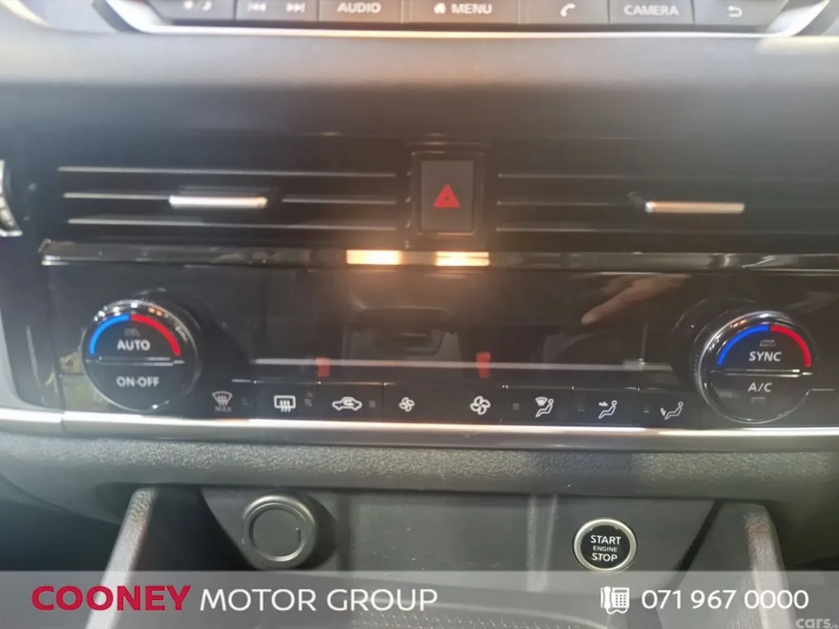 Nissan Qashqai MPV, Petrol, 2022, White