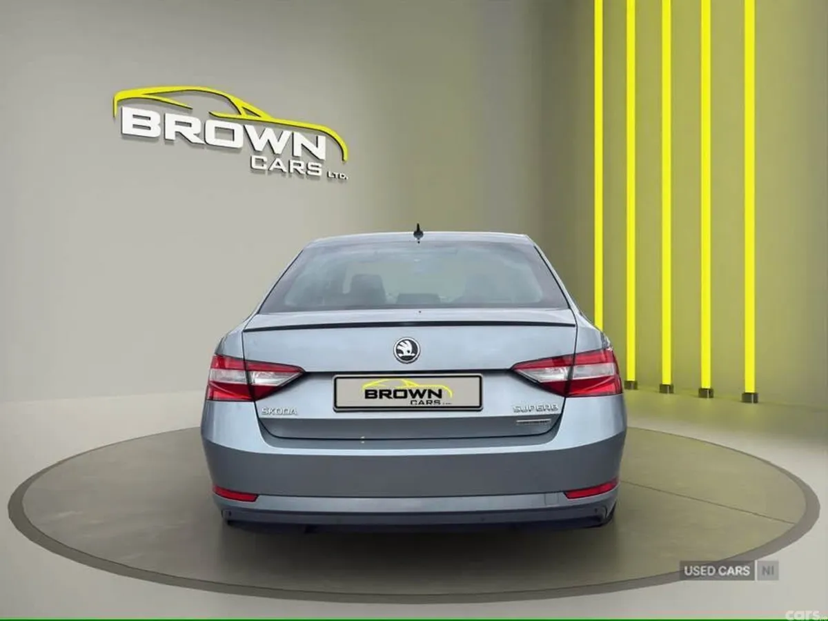 Skoda Superb Hatchback, Diesel, 2017, Grey