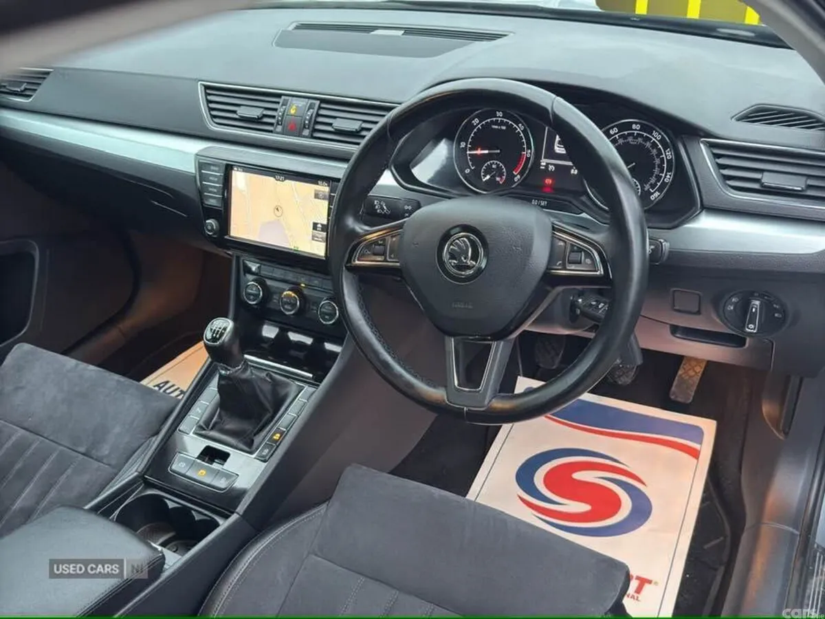 Skoda Superb Hatchback, Diesel, 2017, Grey