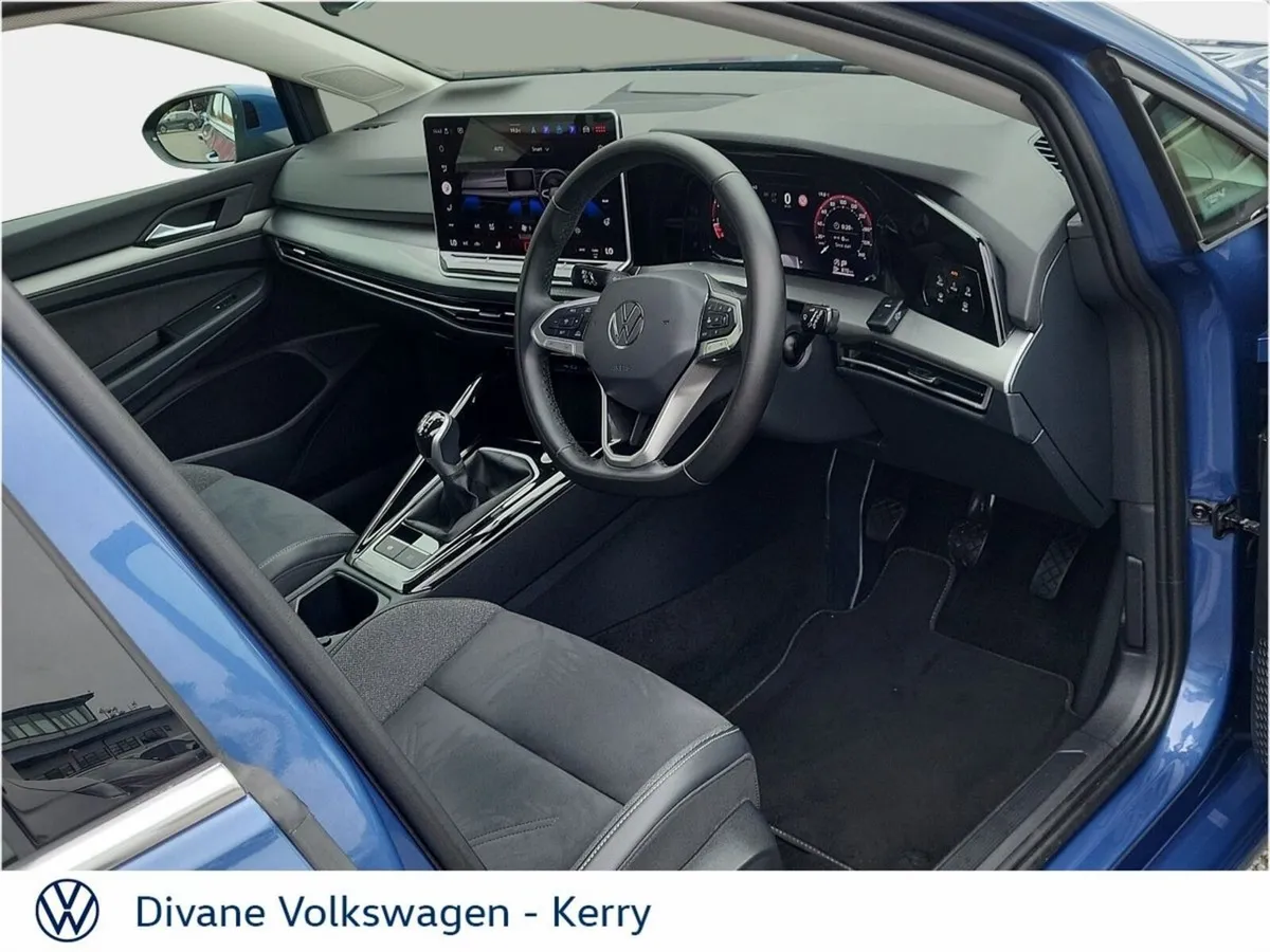 Volkswagen Golf Hatchback, Petrol, 2025, Blue