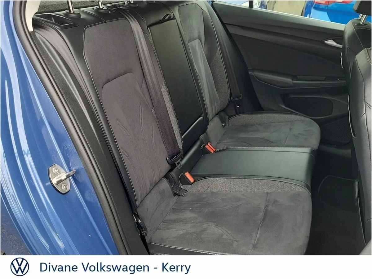 Volkswagen Golf Hatchback, Petrol, 2025, Blue