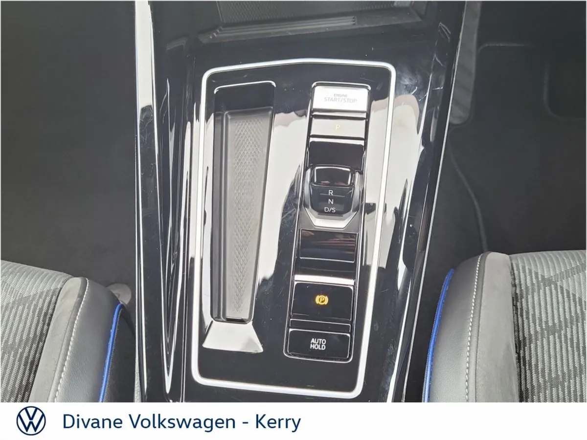 Volkswagen Golf Hatchback, Diesel, 2025, Black