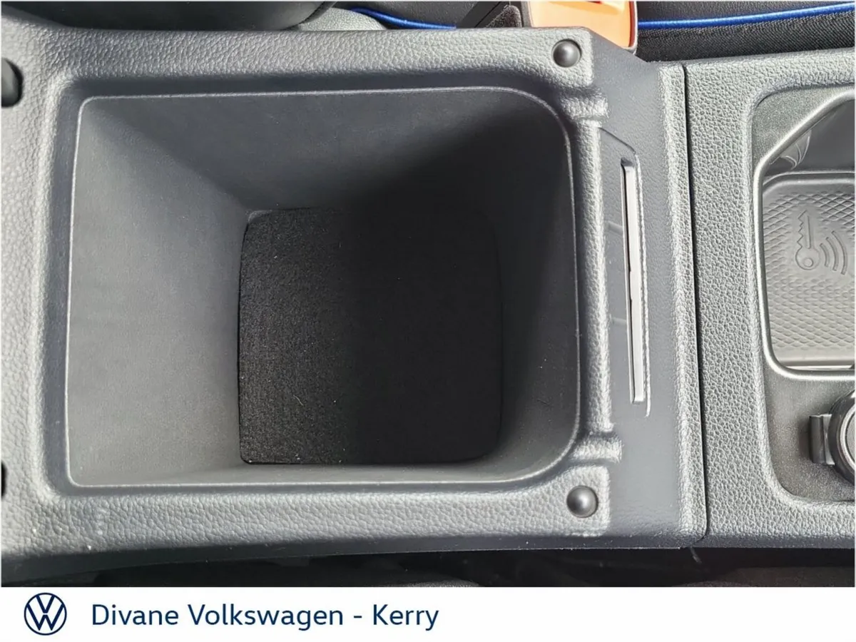 Volkswagen Golf Hatchback, Diesel, 2025, Black
